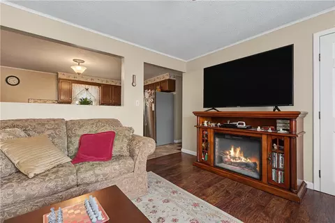 Living - 69 Thomas St, Woonsocket, RI 02895 photo 2 of 2