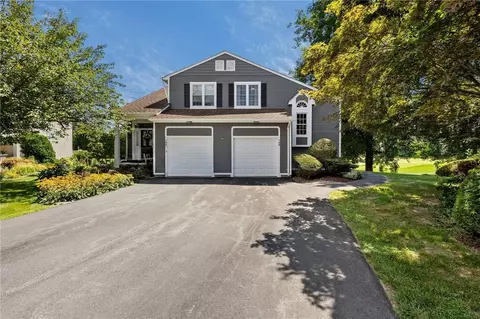 10 Cutters Grn #B, North Providence, RI 02904