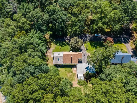 View/Area - 21 Minda Ln, Coventry, RI 02816 photo 1 of 7