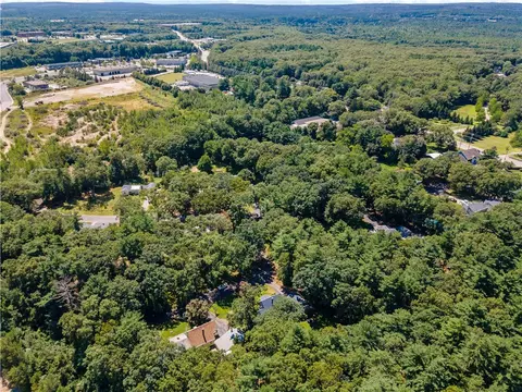 View/Area - 21 Minda Ln, Coventry, RI 02816 photo 4 of 7