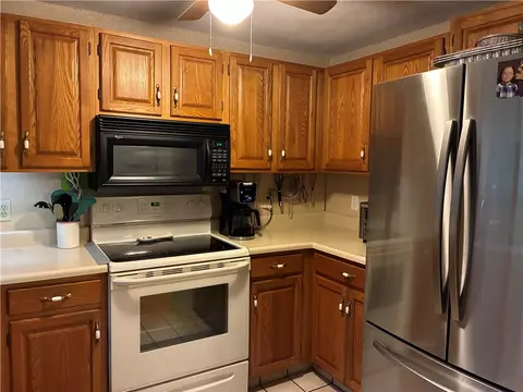 Kitchen - 20 Pheasant Run #C, Smithfield, RI 02917 photo 1 of 5