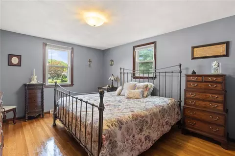Bedroom - 67 Winston Ave, Warwick, RI 02886 photo 3 of 6