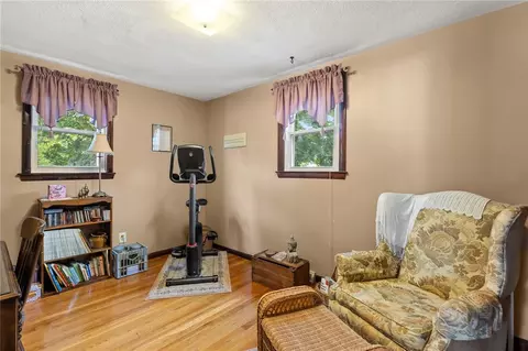 Bedroom - 67 Winston Ave, Warwick, RI 02886 photo 5 of 6