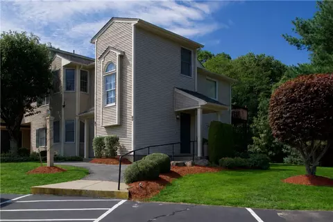 89 Scenic Dr #89, West Warwick, RI 02893