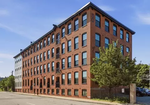50 Ashburton St #12, Providence, RI 02904