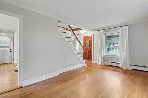 Living - 35 Cooper Hill Rd, Mapleville, RI 02839 photo 3 of 5