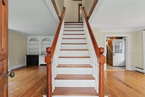 Entry Way - 35 Cooper Hill Rd, Mapleville, RI 02839 photo 2 of 8