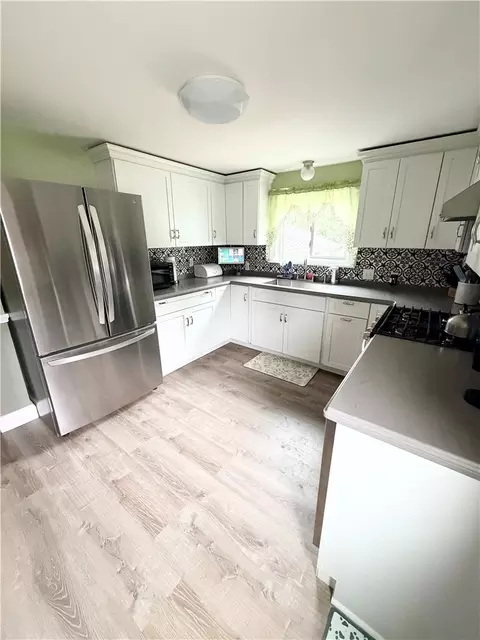 Kitchen - 52 Power Ave, Warwick, RI 02888 photo 2 of 2