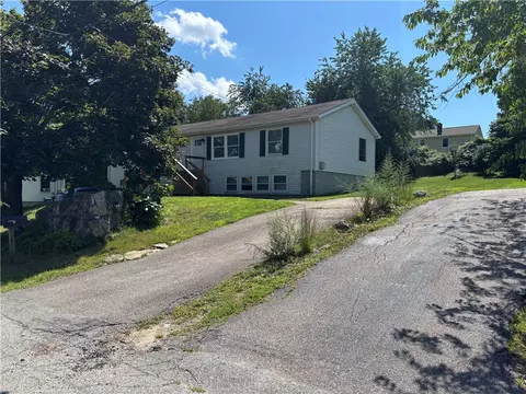 Exterior - 11 Maybrey Dr, Westerly, RI 02891 photo 7 of 7