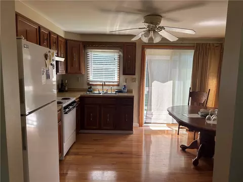 Kitchen - 11 Maybrey Dr, Westerly, RI 02891 photo 1 of 4