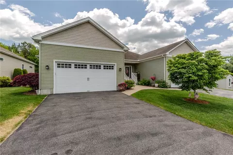 160 Allegra Ln, North Kingstown, RI 02852