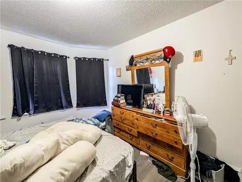 Bedroom - 37 Sixth Ave, Woonsocket, RI 02895 photo 12 of 15