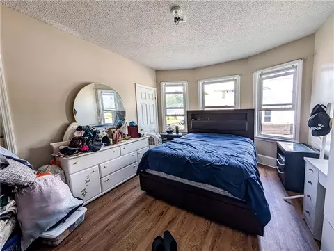 Bedroom - 37 Sixth Ave, Woonsocket, RI 02895 photo 15 of 15