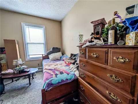 Bedroom - 37 Sixth Ave, Woonsocket, RI 02895 photo 5 of 15