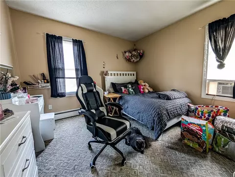 Bedroom - 37 Sixth Ave, Woonsocket, RI 02895 photo 1 of 15