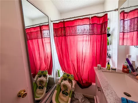 Bath - 37 Sixth Ave, Woonsocket, RI 02895 photo 3 of 3