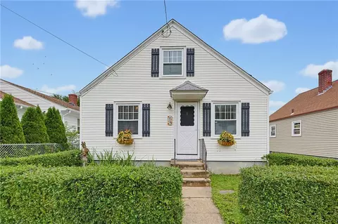 213 Unit St, Providence, RI 02909