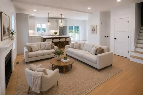 30 Bunker Hill Xing, Portsmouth, RI 02871