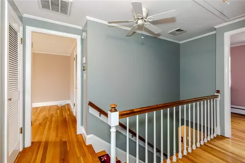 Entry Way - 10 Circle Dr, Middletown, RI 02842 photo 2 of 2