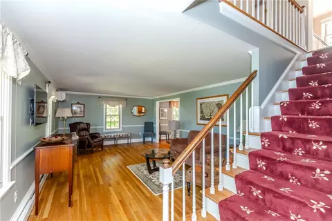 Other - 10 Circle Dr, Middletown, RI 02842 photo 1 of 6