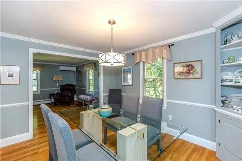 Dining - 10 Circle Dr, Middletown, RI 02842 photo 1 of 4