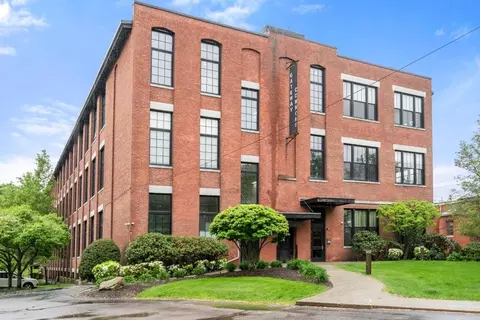 Exterior - 685 Social St #204, Woonsocket, RI 02895 photo 1 of 1