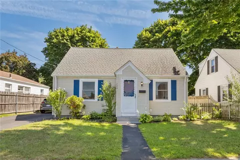 243 Rice St, Pawtucket, RI 02861