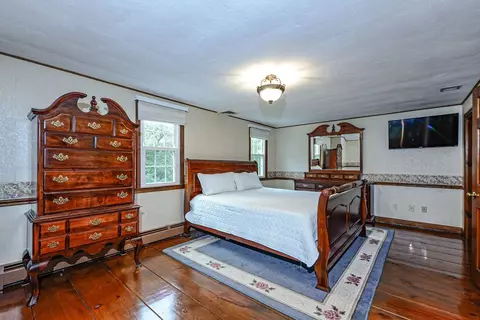 Bedroom - 132 Sheffield Hill Rd, Exeter, RI 02822 photo 1 of 6