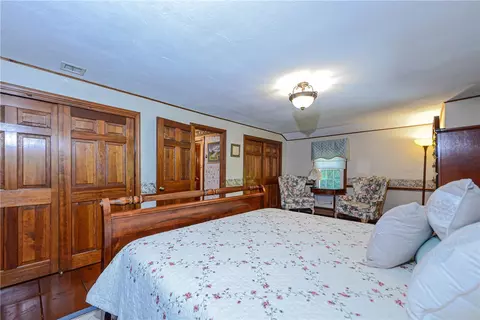 Bedroom - 132 Sheffield Hill Rd, Exeter, RI 02822 photo 3 of 5