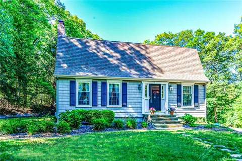 Exterior - 132 Sheffield Hill Rd, Exeter, RI 02822 photo 2 of 4
