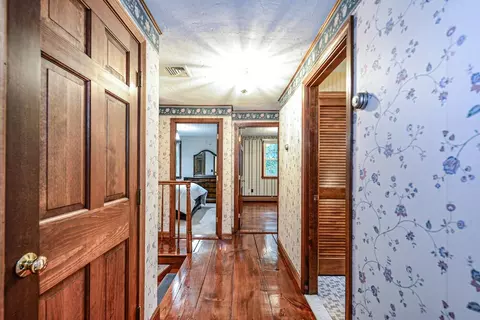 Entry Way - 132 Sheffield Hill Rd, Exeter, RI 02822 photo 3 of 3