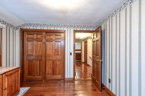 Bedroom - 132 Sheffield Hill Rd, Exeter, RI 02822 photo 4 of 6