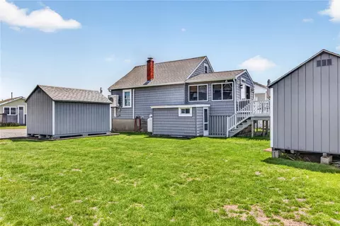 Exterior - 6 Arbeth Ave, Narragansett, RI 02882 photo 7 of 11