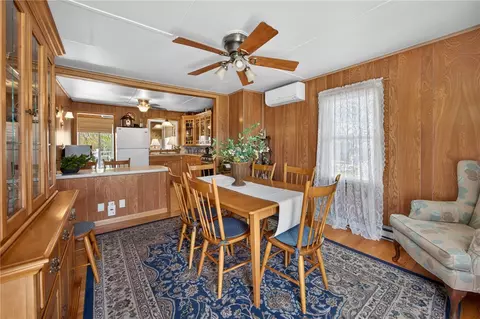 Dining - 6 Arbeth Ave, Narragansett, RI 02882 photo 1 of 4