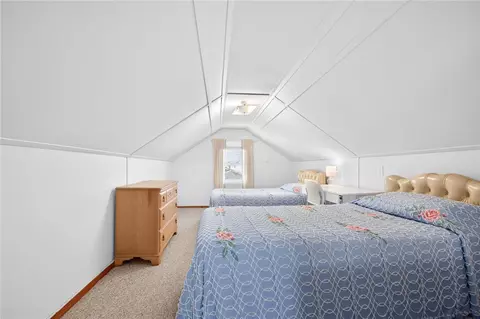 Bedroom - 6 Arbeth Ave, Narragansett, RI 02882 photo 4 of 5