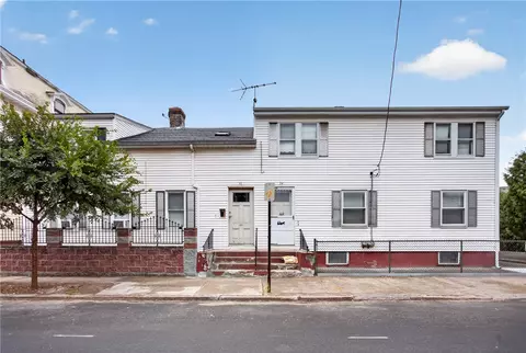 32 Almy St, Providence, RI 02909