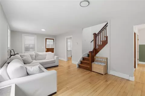 Living - 16 Beechcrest St, Warwick, RI 02888 photo 2 of 3