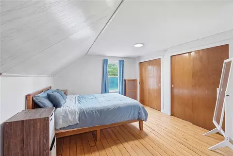 Bedroom - 16 Beechcrest St, Warwick, RI 02888 photo 1 of 2