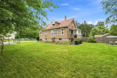 Exterior - 16 Beechcrest St, Warwick, RI 02888 photo 6 of 7