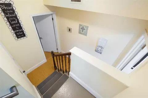 Entry Way - 576 Fairmount St, Woonsocket, RI 02895 photo 3 of 5