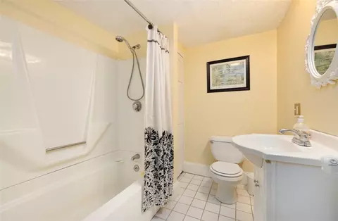 Bath - 576 Fairmount St, Woonsocket, RI 02895 photo 3 of 7