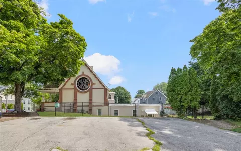 Exterior - 576 Fairmount St, Woonsocket, RI 02895 photo 4 of 12