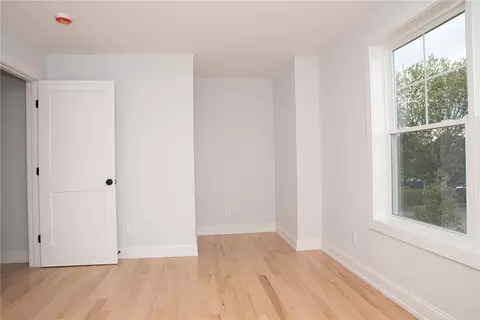 Bedroom - 75 Child Ln, Warwick, RI 02889 photo 3 of 5