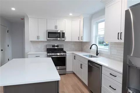 Kitchen - 75 Child Ln, Warwick, RI 02889 photo 2 of 4