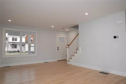 Living - 75 Child Ln, Warwick, RI 02889 photo 3 of 3