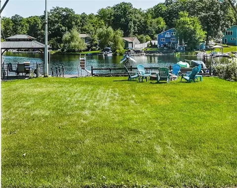 Exterior - 103 Lake Dr, Glocester, RI 02814 photo 4 of 7