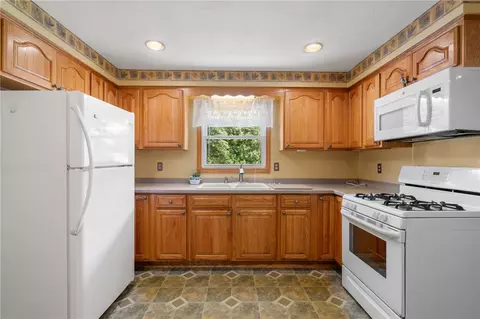 Kitchen - 63 Pine Crest Dr, Woonsocket, RI 02895 photo 3 of 5