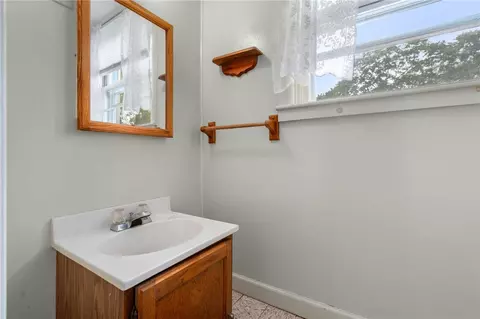 Bath - 63 Pine Crest Dr, Woonsocket, RI 02895 photo 2 of 2