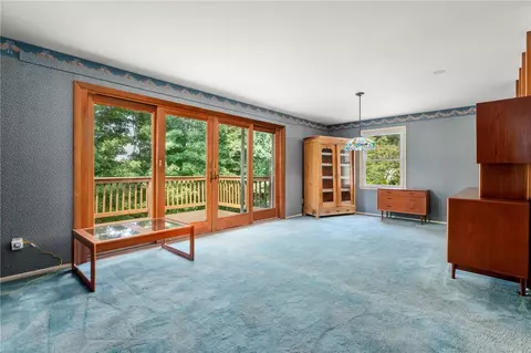 Living - 63 Pine Crest Dr, Woonsocket, RI 02895 photo 4 of 5