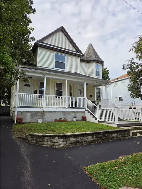 276 Vermont Ave, Providence, RI 02905
